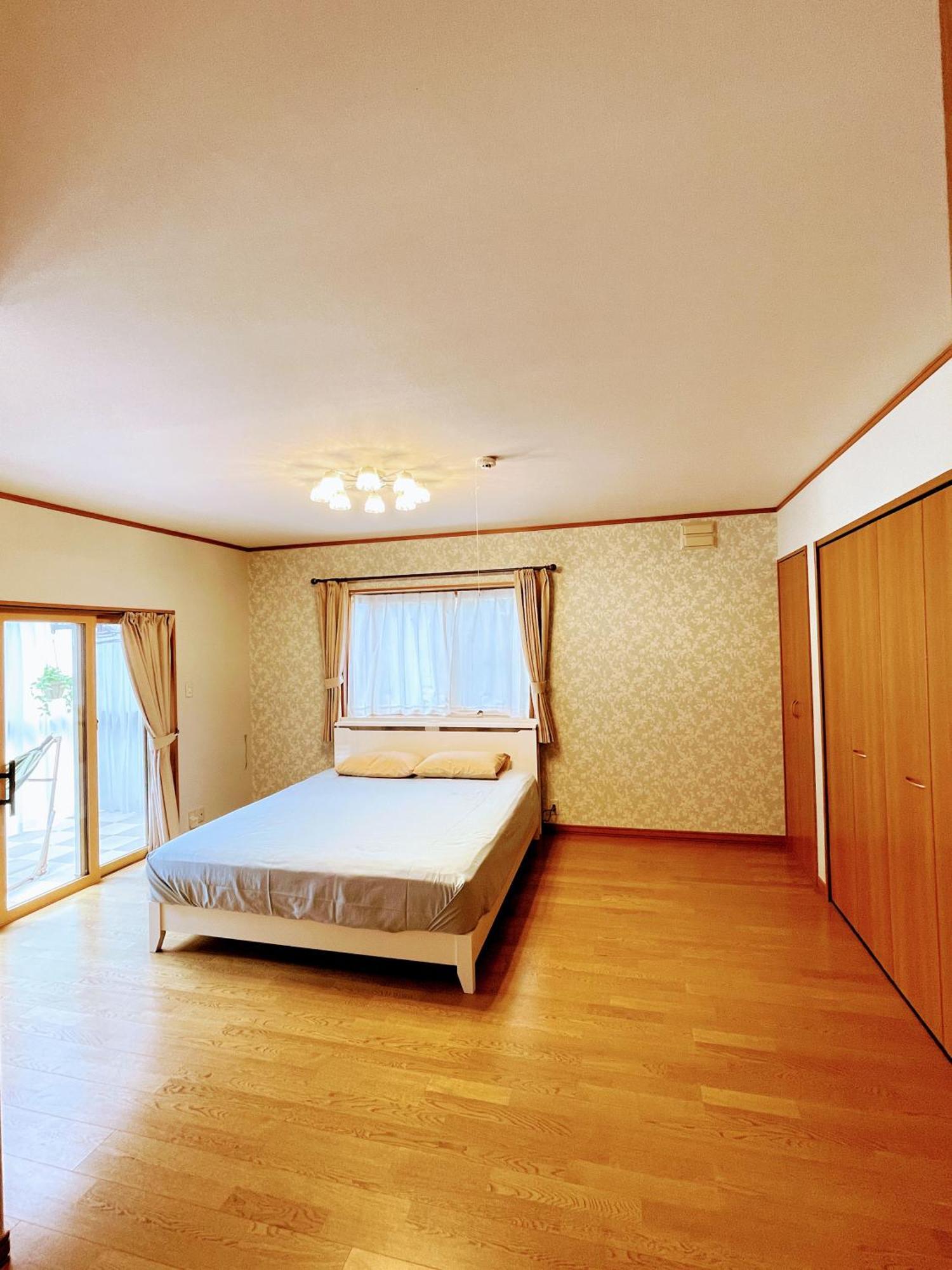 Holiday home 北軽井沢おもちゃ王国車5分 1棟貸切 107平米3ldk 雨もbbq可能 小学生無料 Kitakaruizawa